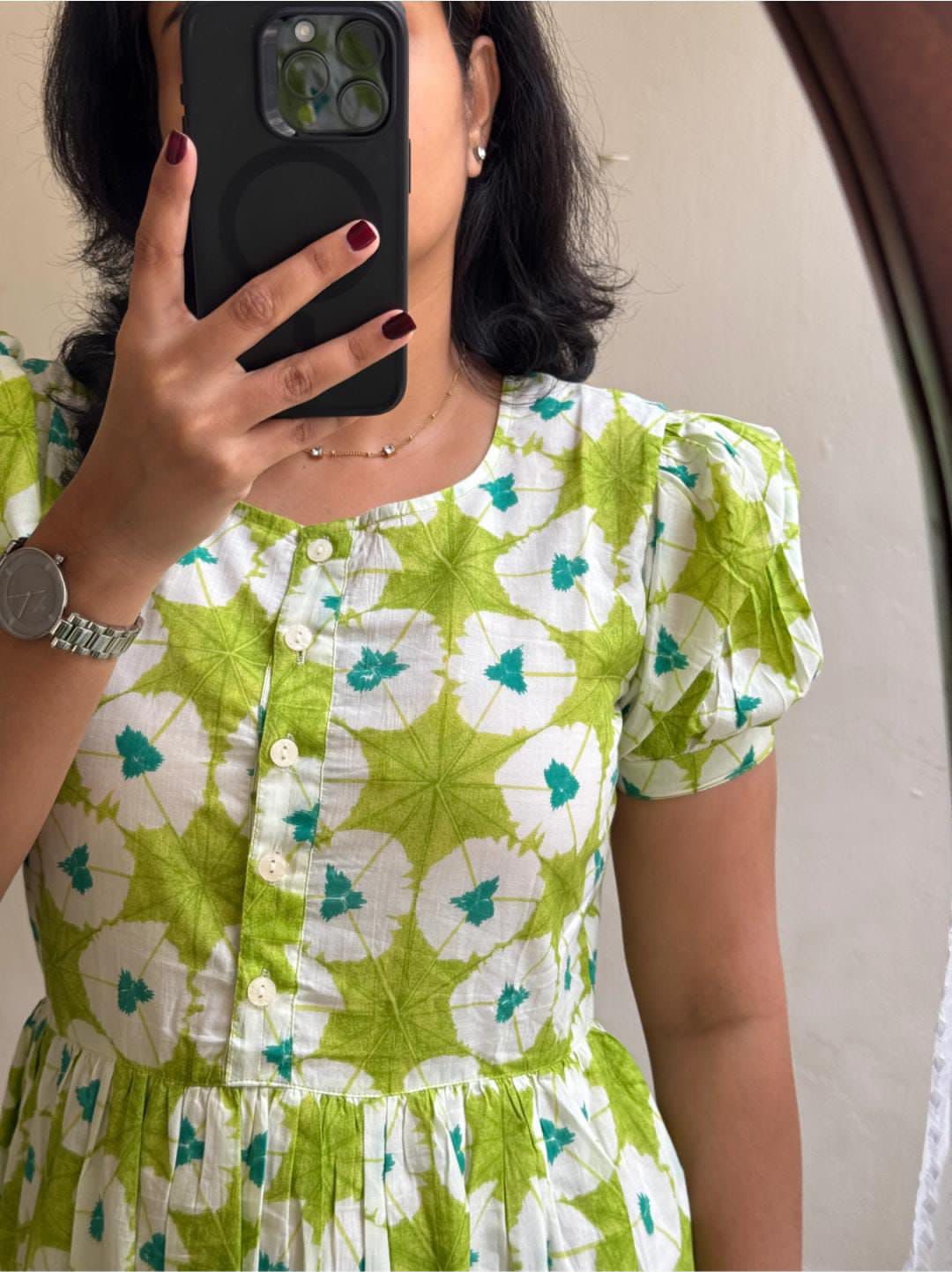 Women Green & White Floral Print Puff Sleeve Cotton Midi Dress