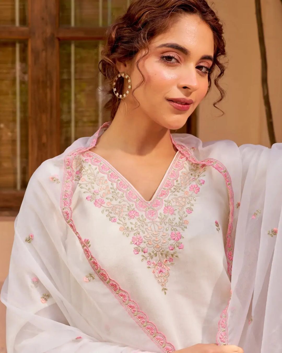 Minimalist White/Ivory Cotton Kurta Set with Hand-Drawn Floral Print