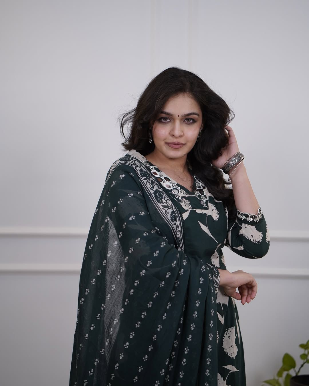 Product 1: Dark Green & White Floral Print Kurta Set