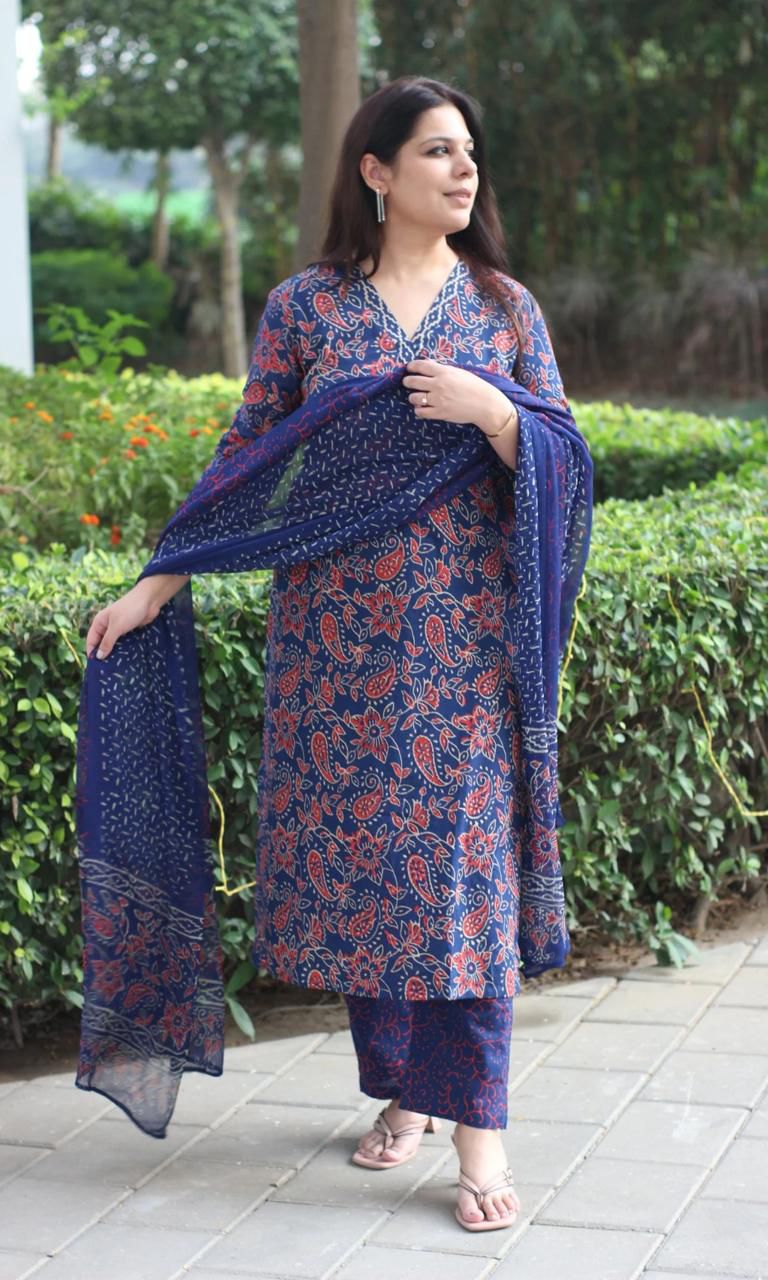 Navy Blue & Red Paisley Print Suit Set