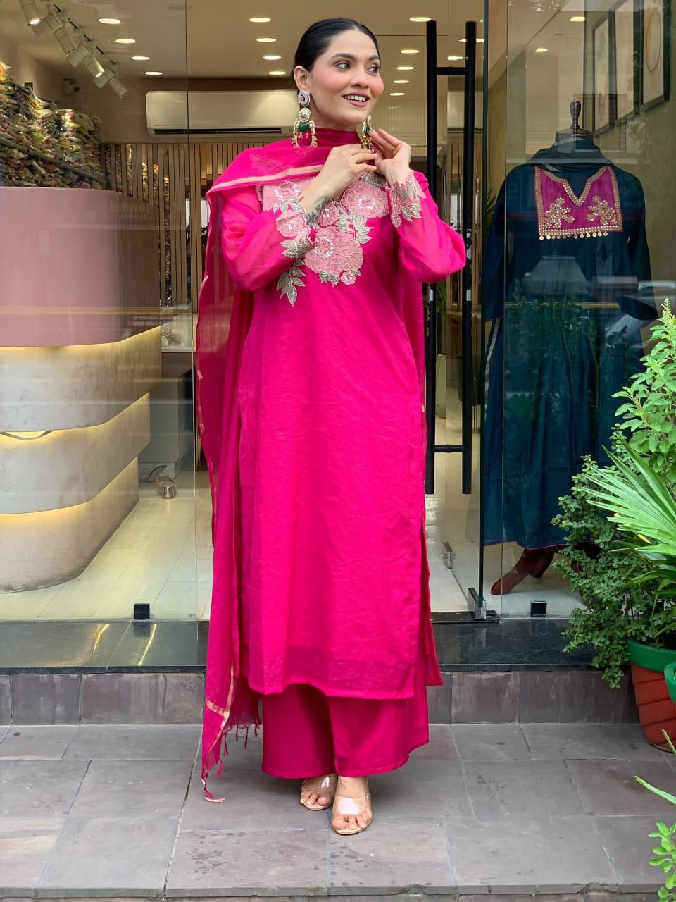Elegant Fuchsia Pink Embroidered Kurta Set with Dupatta