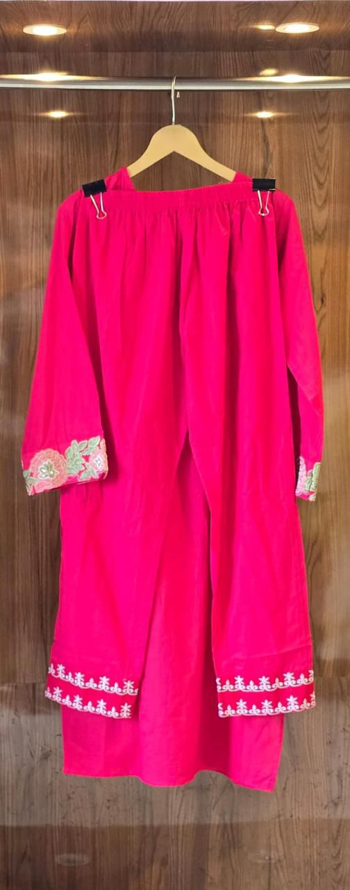 Elegant Fuchsia Pink Embroidered Kurta Set with Dupatta
