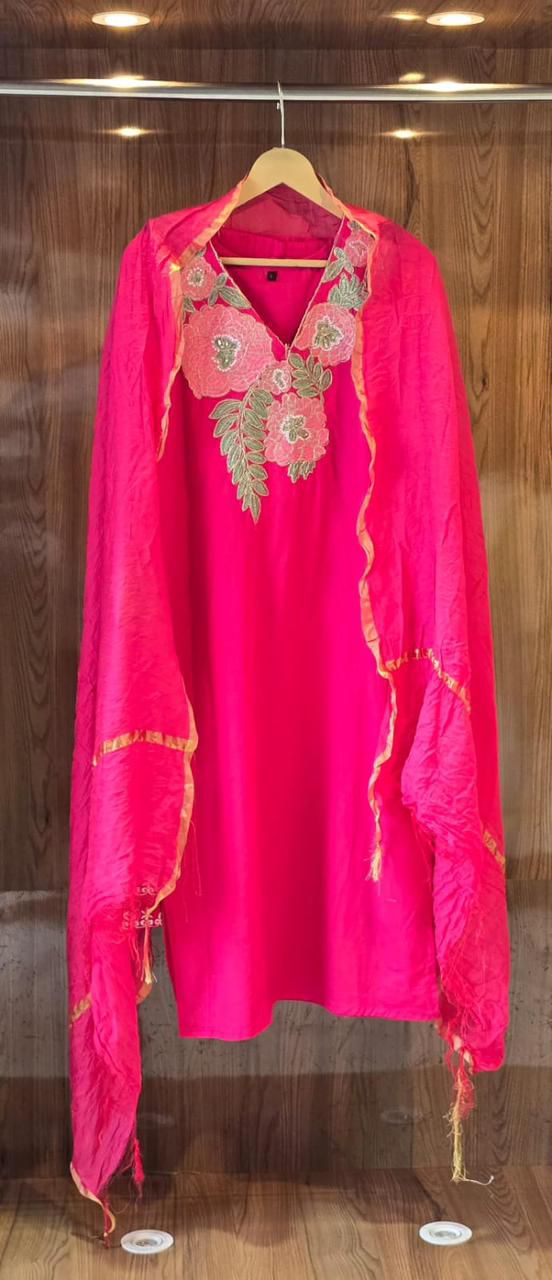 Elegant Fuchsia Pink Embroidered Kurta Set with Dupatta