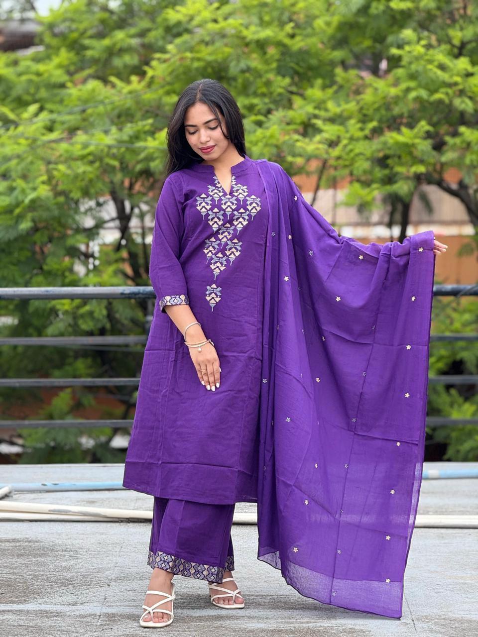 Straight Kurta Set with Intricate Zari Yoke & Print Palazzo