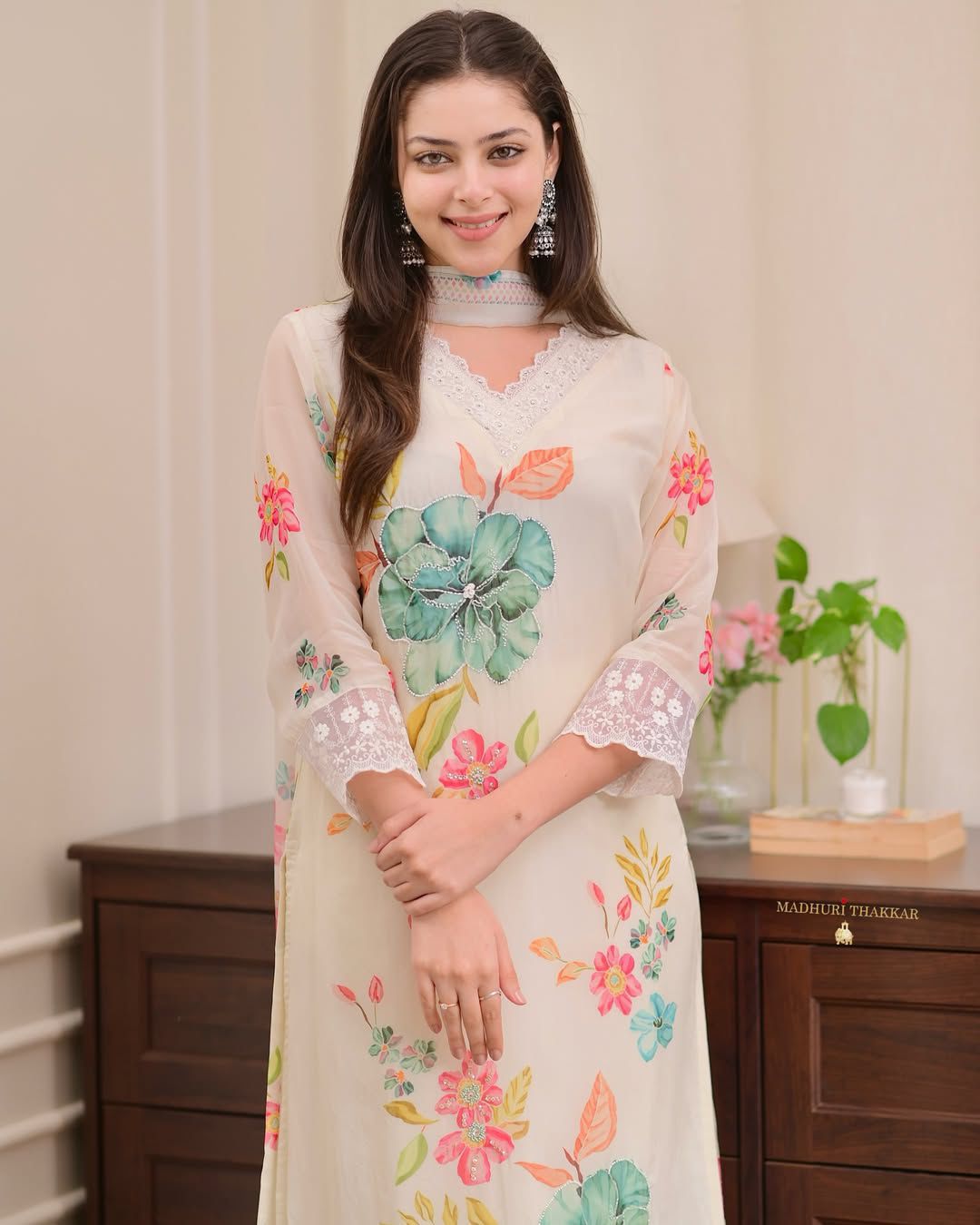 Ivory Floral Kurta Set with Lace Trim & Color-Block Dupatta