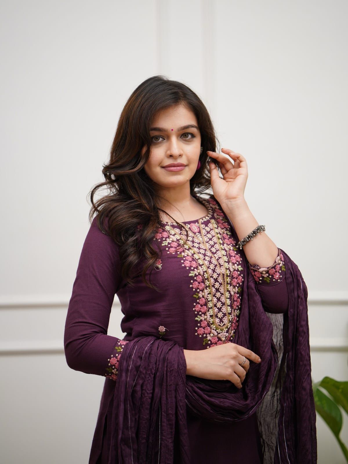Embroidered Kurta Set with Vibrant Floral Yoke Work