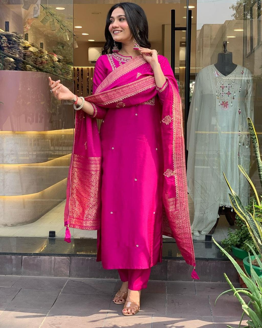 Fuchsia Kurta Set with Zari Work & Banarasi Silk Dupatta