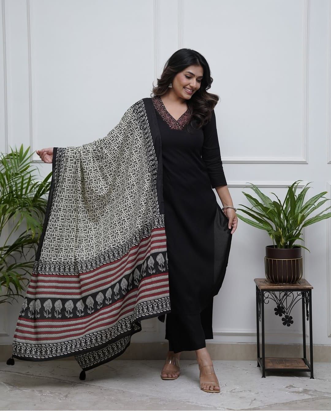 Timeless Black Kurta Set with Heritage Block Print Dupatta