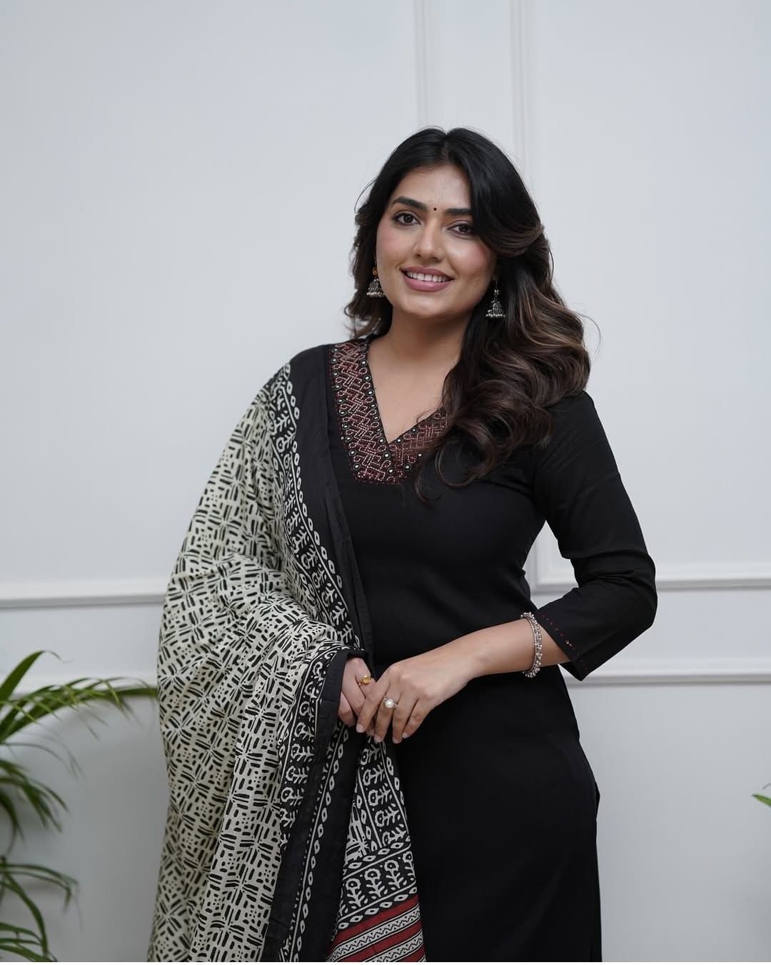 Timeless Black Kurta Set with Heritage Block Print Dupatta