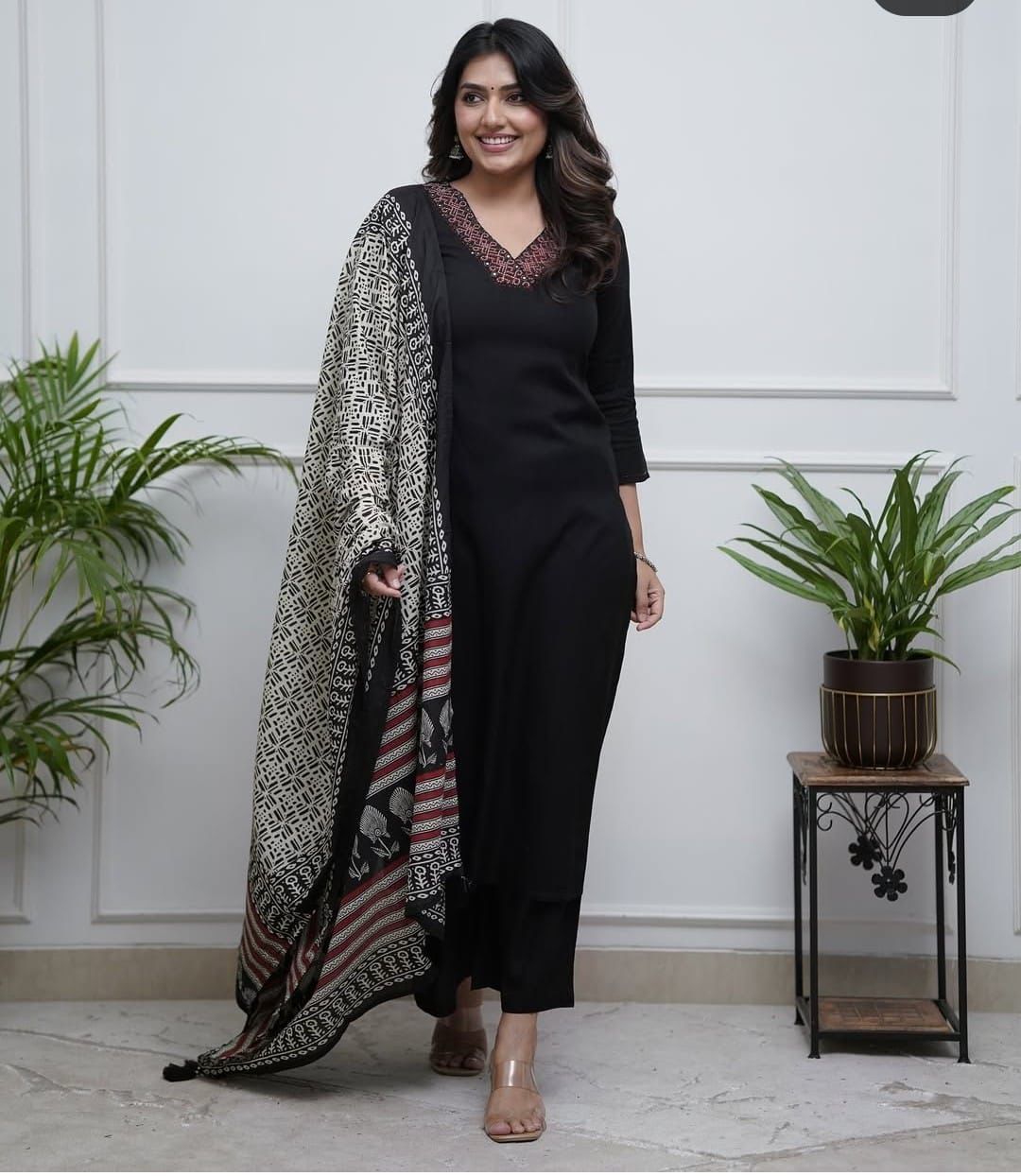 Timeless Black Kurta Set with Heritage Block Print Dupatta